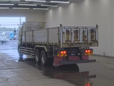 Hino TRUCK