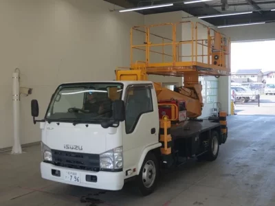Isuzu ELF