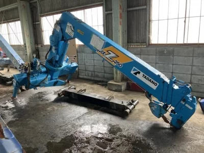 TADANO CRANE
