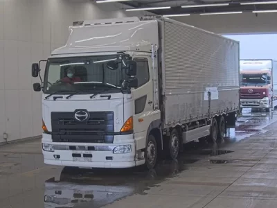 Hino TRUCK