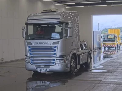 Hino TRUCK