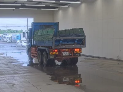 Hino TRUCK