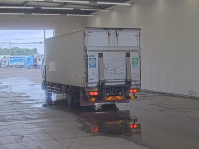 Mitsubishi FUSO FIGHTER