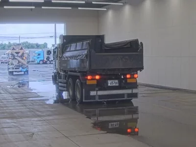 Hino TRUCK