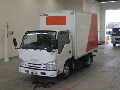 Isuzu ELF