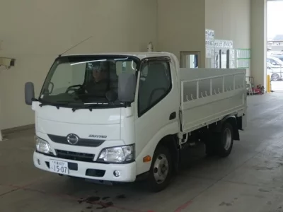 Hino TRUCK
