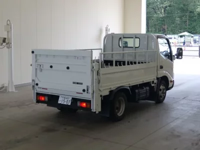 Hino TRUCK