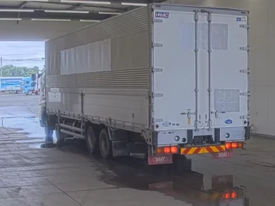 Hino TRUCK