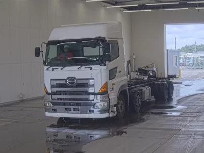 Hino TRUCK