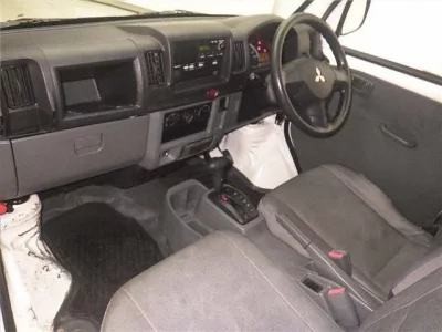 Mitsubishi MINICAB TRUCK
