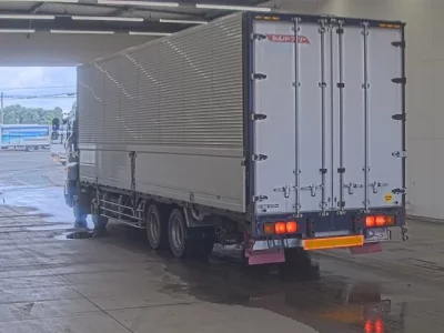 Hino PROFIA