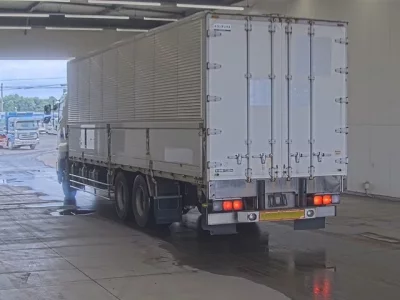 Hino TRUCK