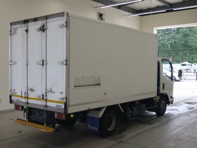 Isuzu ELF