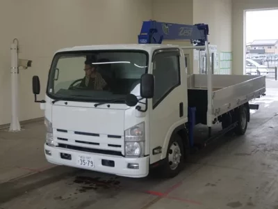 Isuzu ELF