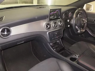 Mercedes-Benz CLA CLASS