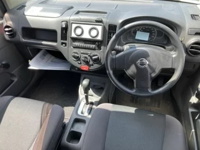 Nissan AD