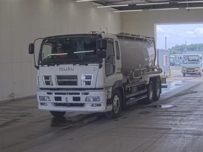 Isuzu TRUCK