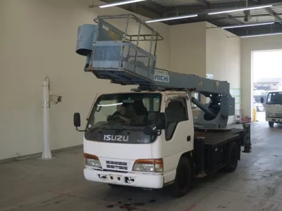 Isuzu ELF