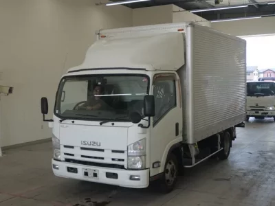 Isuzu ELF