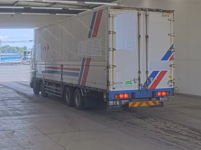 Hino TRUCK