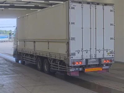 Hino TRUCK