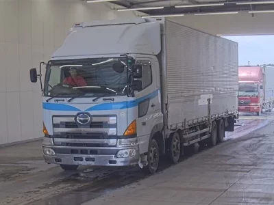 Hino PROFIA