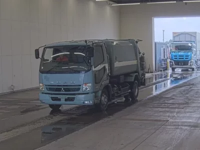 Mitsubishi FUSO FIGHTER