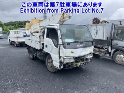 Isuzu ELF