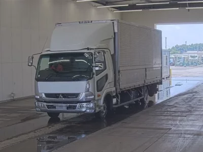 Mitsubishi FUSO FIGHTER