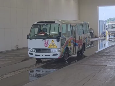 Toyota COASTER
