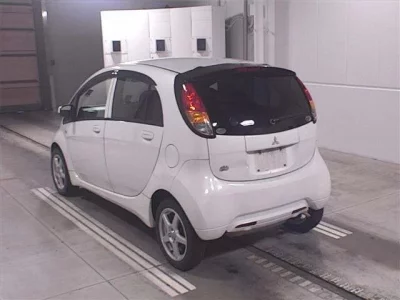 Mitsubishi I