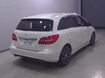 Mercedes-Benz B CLASS