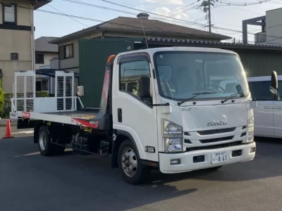 Isuzu ELF