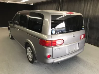 Nissan LAFESTA