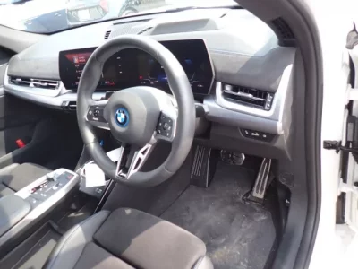 BMW IX2