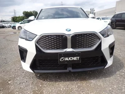 BMW IX2