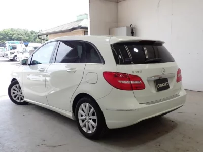 Mercedes-Benz B CLASS