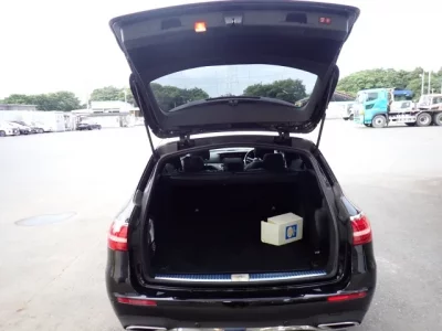 Mercedes-Benz E CLASS WAGON