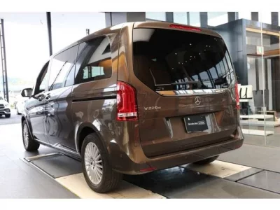 Mercedes-Benz V CLASS