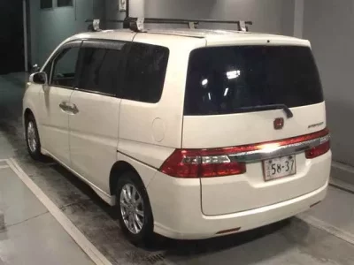 Honda STEP WAGON