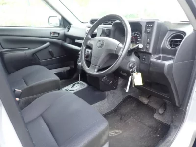 Toyota SUCCEED