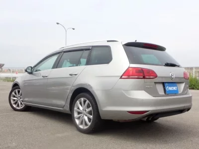 Volkswagen GOLF VARIANT