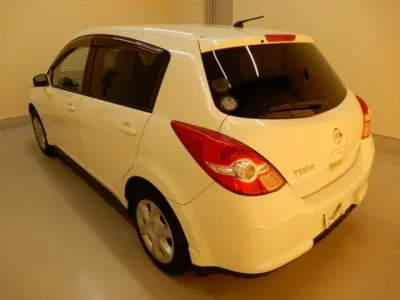 Nissan TIIDA