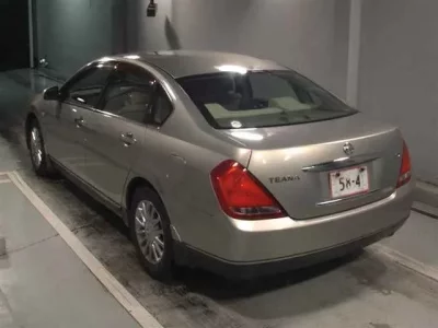 Nissan TEANA