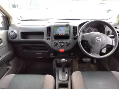 Nissan AD
