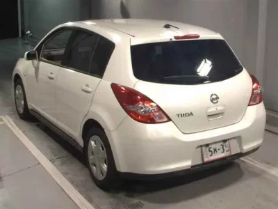 Nissan TIIDA