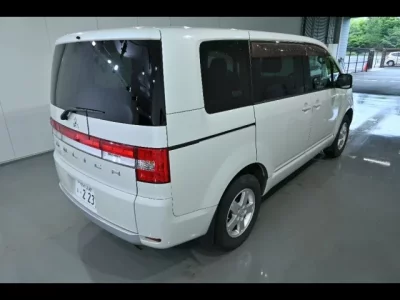 Mitsubishi DELICA D5