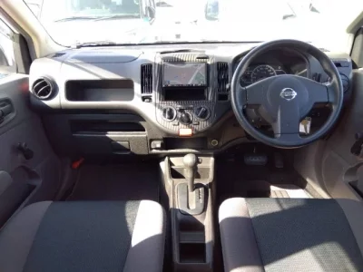 Nissan AD