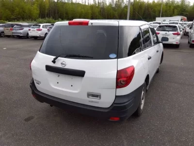 Nissan AD