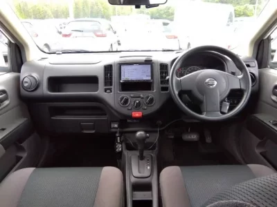 Nissan AD